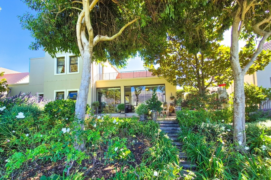 3 Bedroom Property for Sale in Boschenmeer Golf Country Estate Western Cape